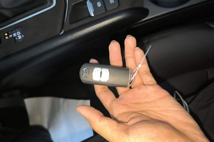 Used Mazda CX-5 2021 2.0L Automatic Two-Wheel Drive Smart Version Vehicle Key