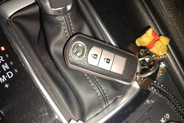 Used Mazda CX-5 2021 2.0L Automatic Two-Wheel Drive Smart Version Vehicle Key
