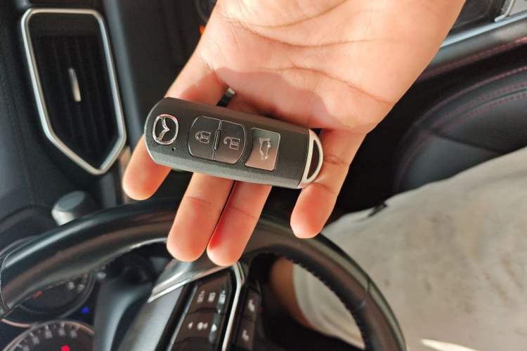 Used Mazda CX-5 2021 2.5L Automatic Two-Wheel Drive Black Knight Vehicle Key