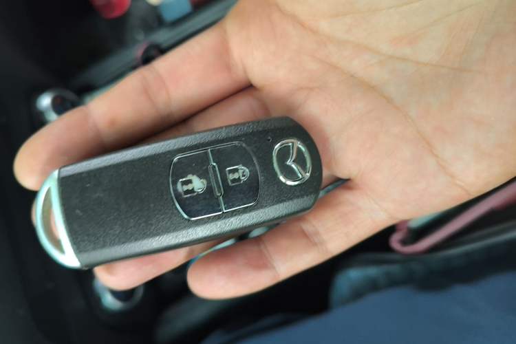 Used Mazda CX-5 2021 2.0L Automatic Two-Wheel Drive Comfort Version Vehicle Key
