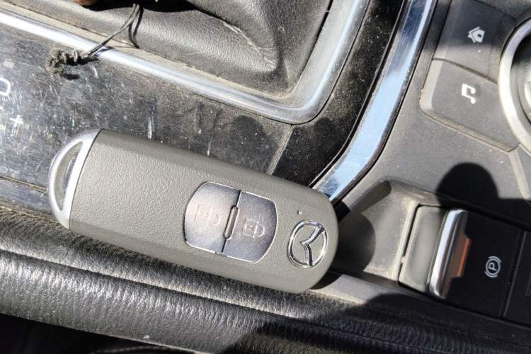 Used Mazda CX-5 2021 2.5L Automatic Two-Wheel Drive Smart Version Vehicle Key