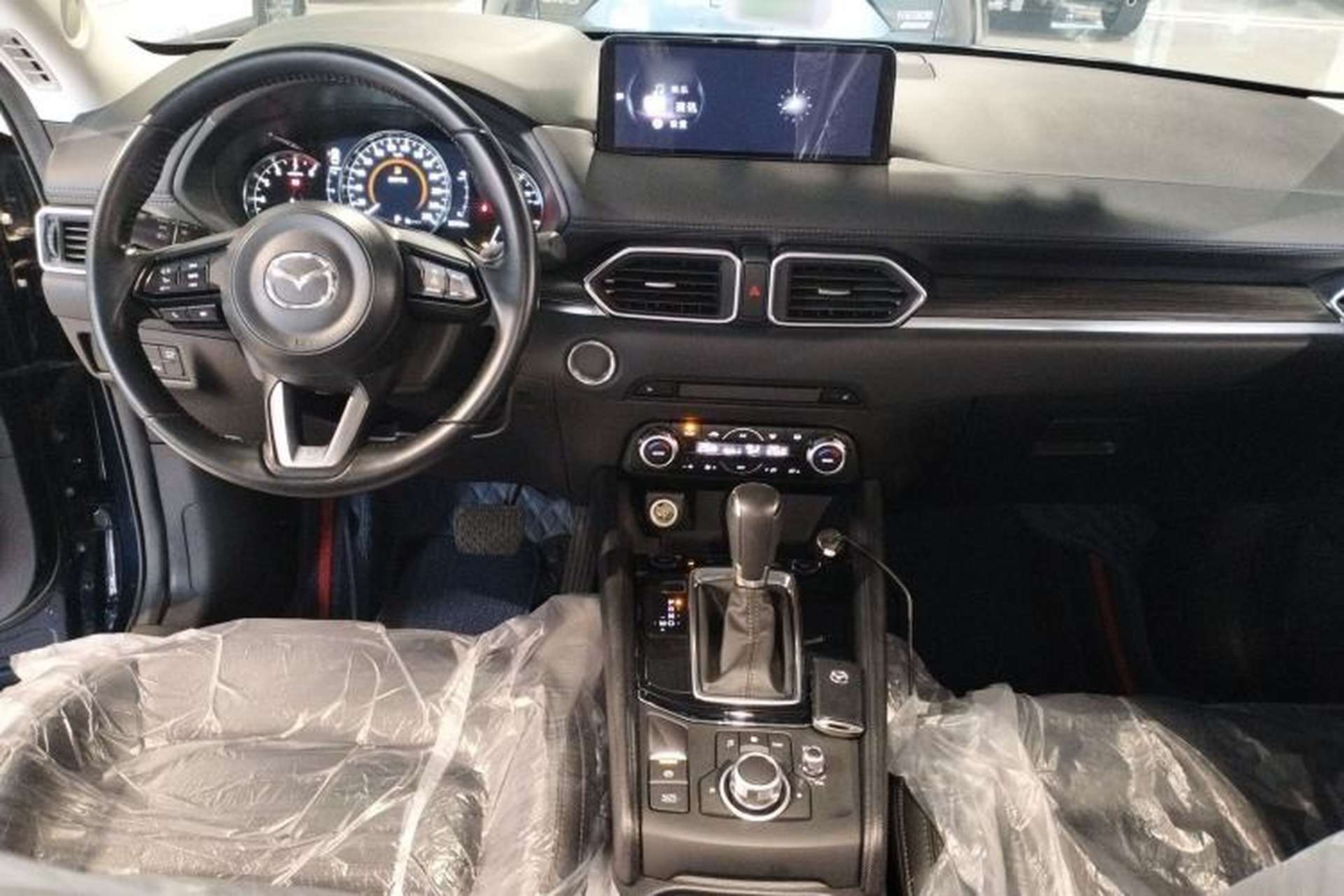 Used Mazda CX-5 2022 2.0L Automatic Two-Wheel Drive Zhiya Version Center Console