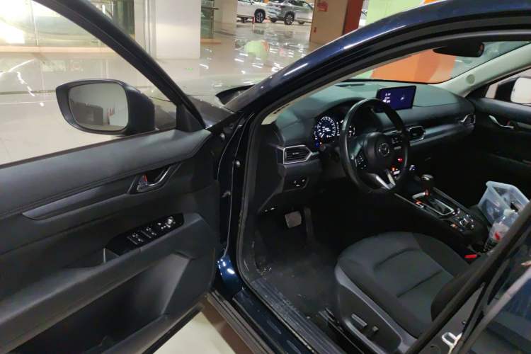 Used Mazda CX-5 2022 2.0L Automatic Two-Wheel Drive Smart Edition Driver Seat