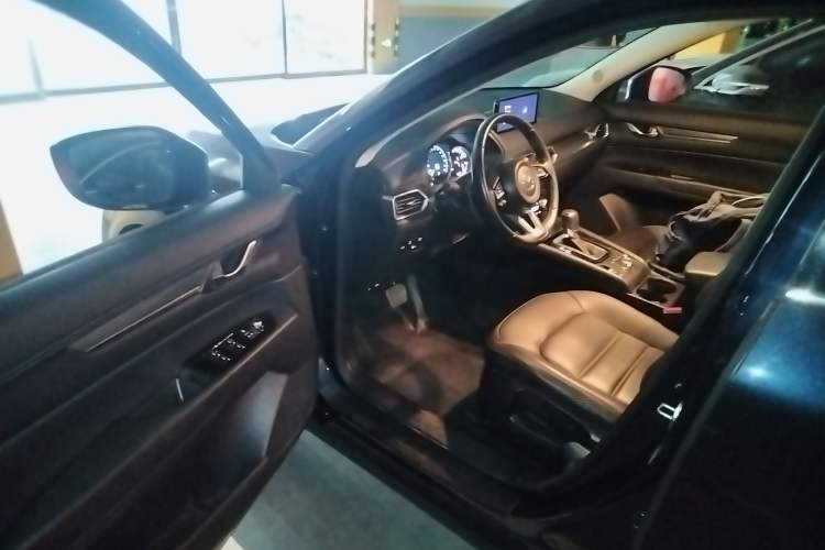 Used Mazda CX-5 2022 2.0L Automatic Two-Wheel Drive Zhiya Version Driver Seat