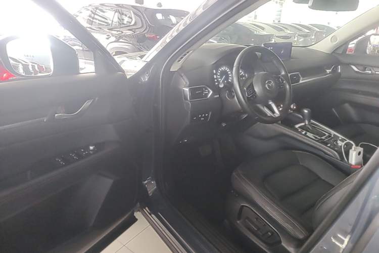 Used Mazda CX-5 2022 2.5L Automatic Two-Wheel Drive ZhiZun Version Driver Seat