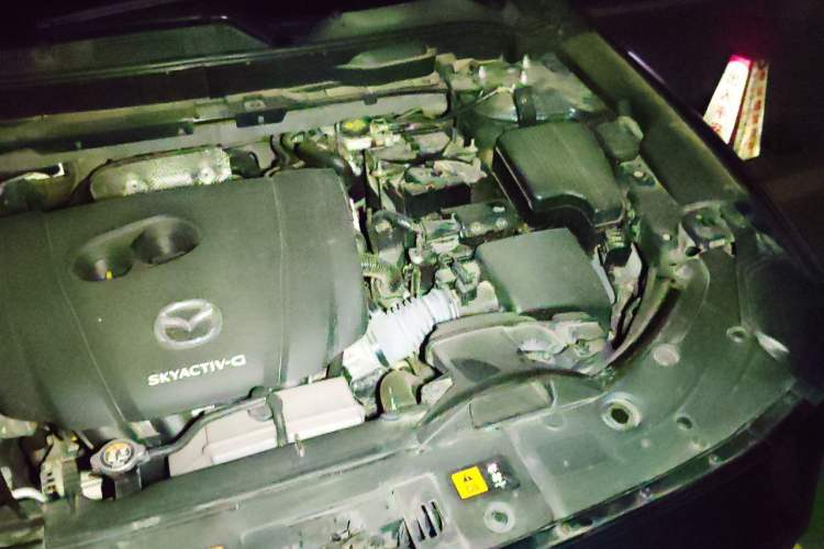 Used Mazda CX-5 2022 2.0L Automatic Two-Wheel Drive Zhiya Version Engine Bay Left