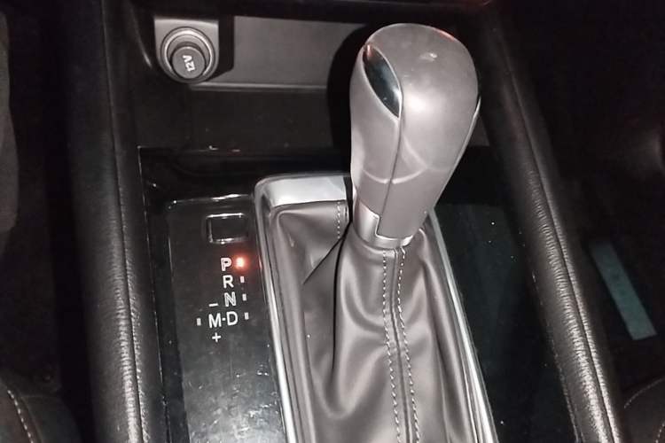 Used Mazda CX-5 2022 2.0L Automatic Two-Wheel Drive Zhiya Version Gear Lever