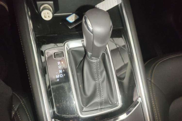 Used Mazda CX-5 2022 2.5L Automatic Two-Wheel Drive ZhiZun Version Gear Lever