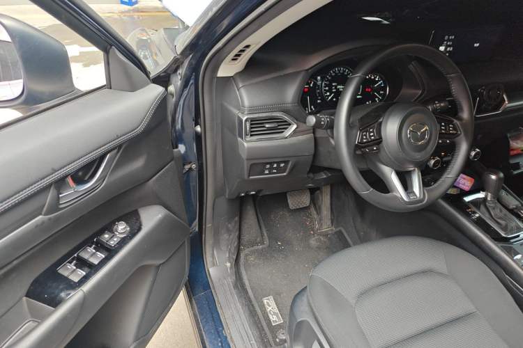 Used Mazda CX-5 2022 2.0L Automatic Two-Wheel Drive Smart Edition Interior 3