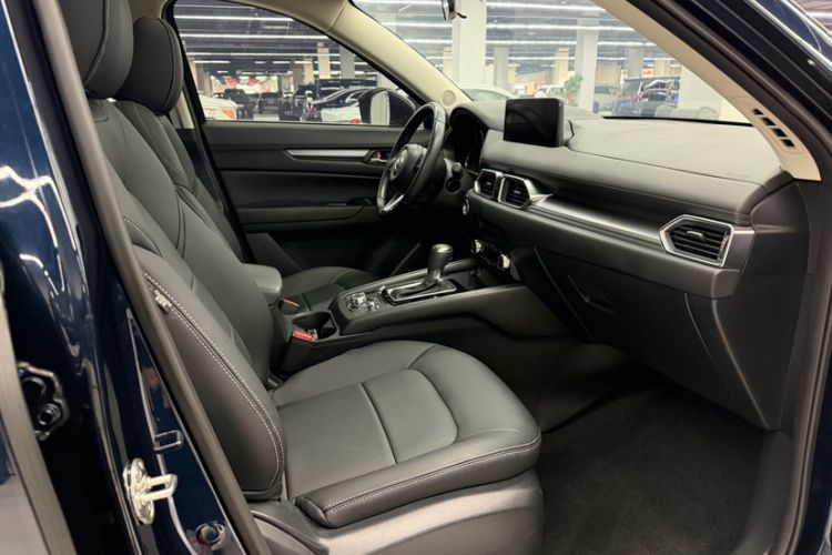 Used Mazda CX-5 2022 2.0L Automatic Two-Wheel Drive Smart Edition Interior 3