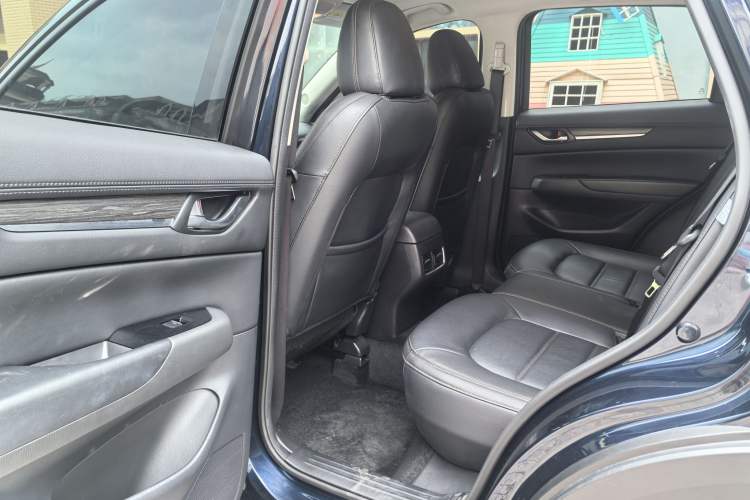 Used Mazda CX-5 2022 2.0L Automatic Two-Wheel Drive Zhiya Version Interior 3