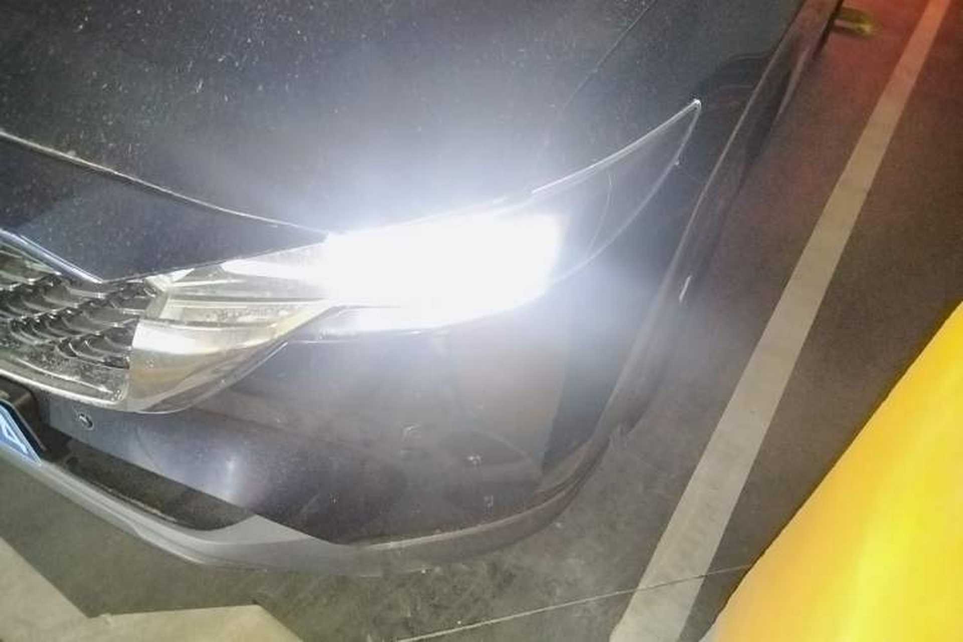 Used Mazda CX-5 2022 2.0L Automatic Two-Wheel Drive Zhiya Version Left Front Headlight