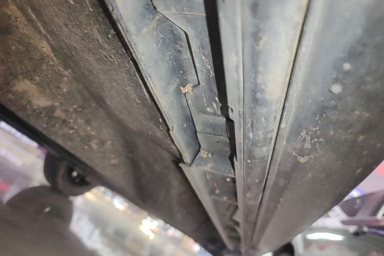 Used Mazda CX-5 2022 2.5L Automatic Two-Wheel Drive ZhiZun Version Left Side Sill