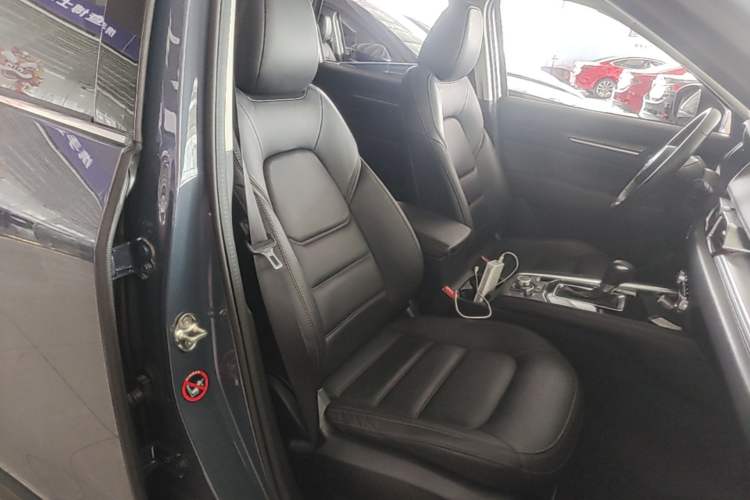 Used Mazda CX-5 2022 2.5L Automatic Two-Wheel Drive ZhiZun Version Right Front Seat