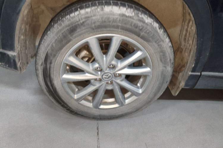 Used Mazda CX-5 2022 2.0L Automatic Two-Wheel Drive Zhiya Version Right Front Wheel Hub