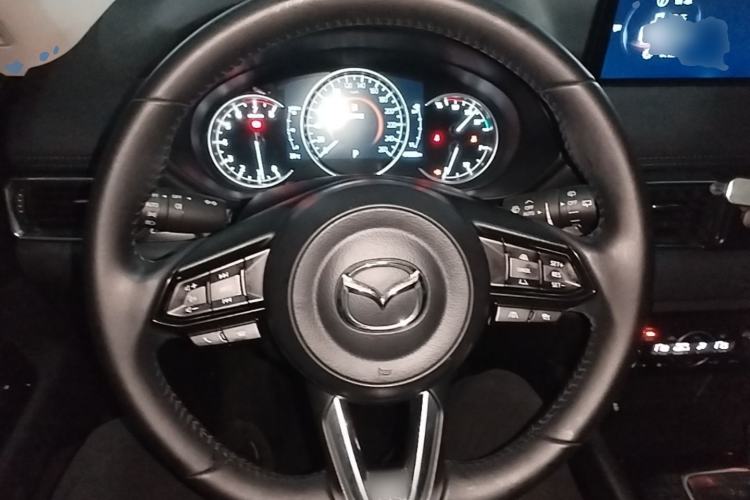 Used Mazda CX-5 2022 2.0L Automatic Two-Wheel Drive Zhiya Version Steering Wheel