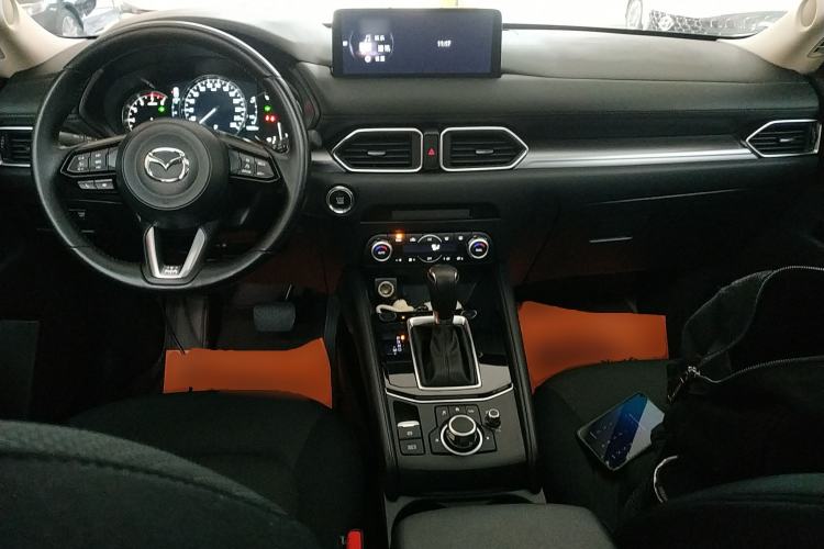 Used Mazda CX-5 2022 2.0L Automatic Two-Wheel Drive Smart Edition Center Console