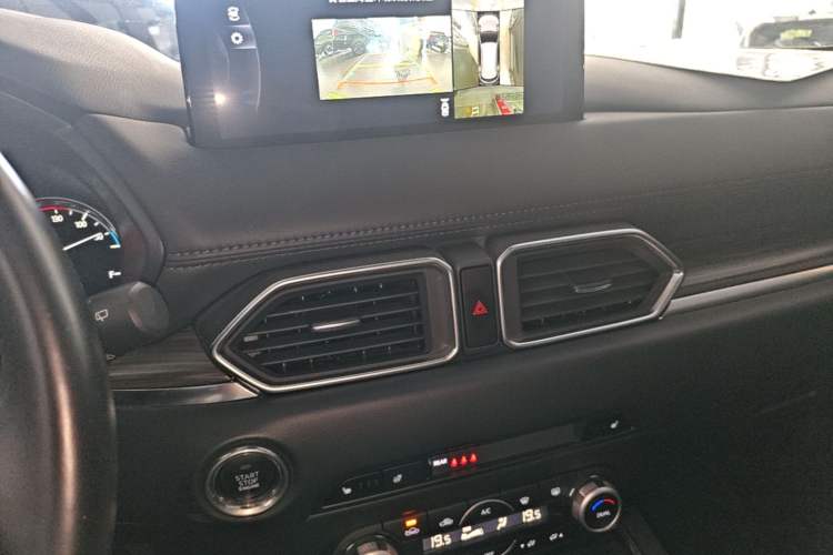 Used Mazda CX-5 2022 2.5L Automatic 4x4 Prestige Edition Audio And AC Panel
