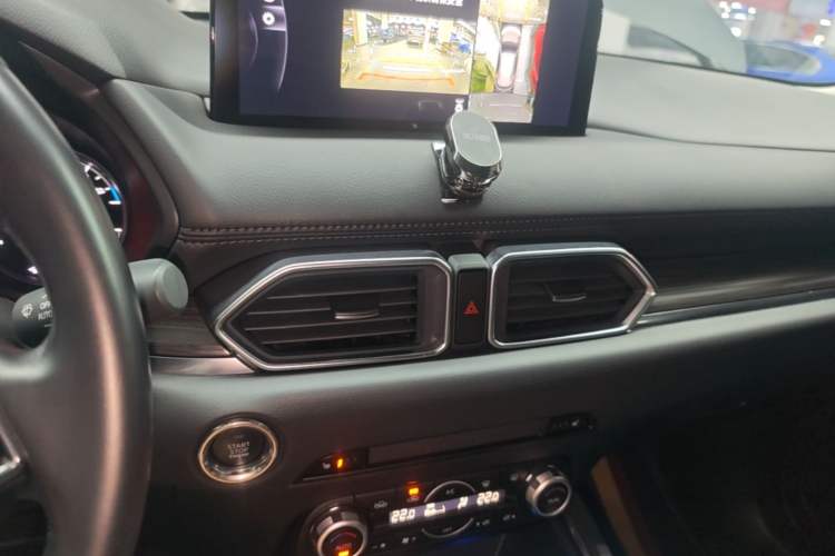Used Mazda CX-5 2022 2.5L Automatic 4x4 Prestige Edition Audio And AC Panel