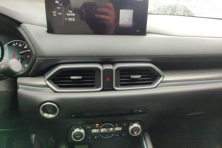 Used Mazda CX-5 2022 2.5L Automatic 4x4 Prestige Edition Audio And AC Panel