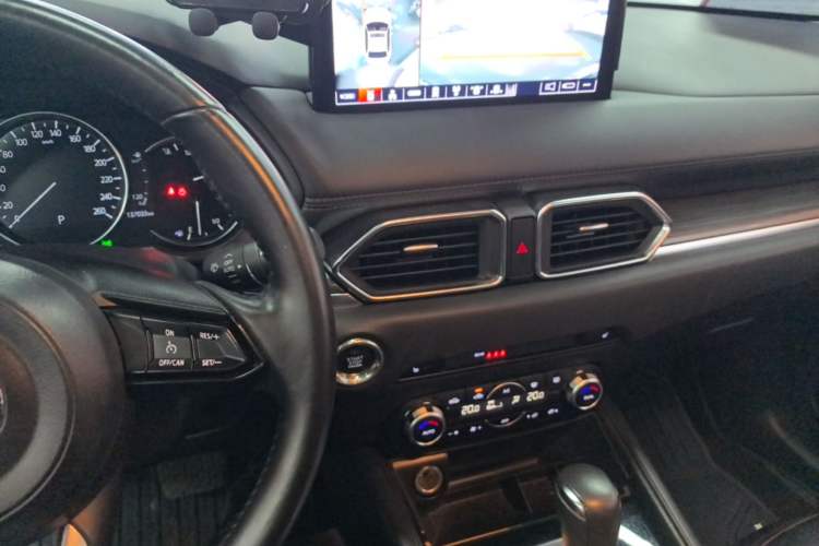 Used Mazda CX-5 2022 2.0L Automatic Two-Wheel Drive Zhiya Version Audio And AC Panel