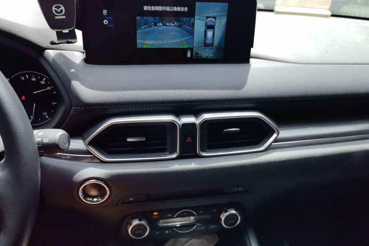 Used Mazda CX-5 2022 2.0L Automatic Two-Wheel Drive Zhiya Version Audio And AC Panel
