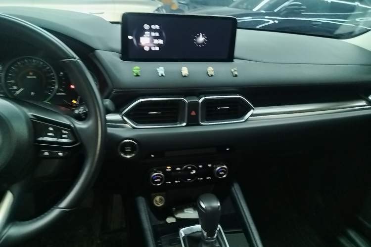 Used Mazda CX-5 2022 2.0L Automatic Two-Wheel Drive Zhiya Version Audio And AC Panel