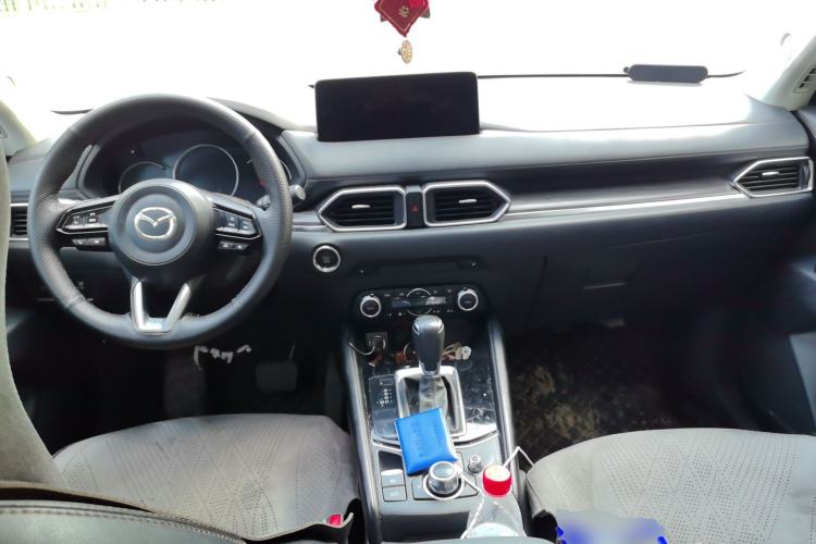 Used Mazda CX-5 2022 2.0L Automatic Two-Wheel Drive Zhiya Version Center Console