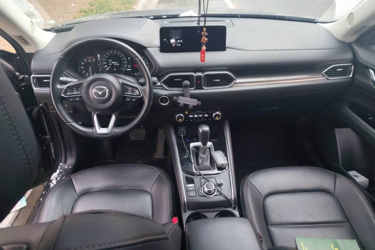Used Mazda CX-5 2022 2.5L Automatic Two-Wheel Drive ZhiZun Version Center Console