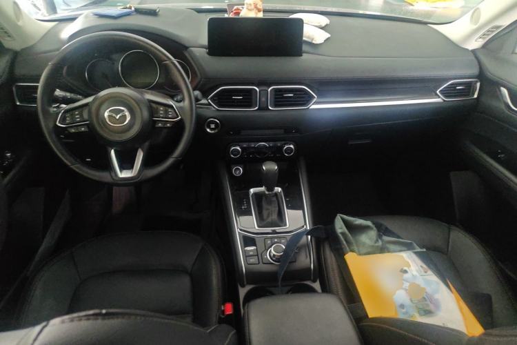 Used Mazda CX-5 2022 2.5L Automatic Two-Wheel Drive ZhiZun Version Center Console