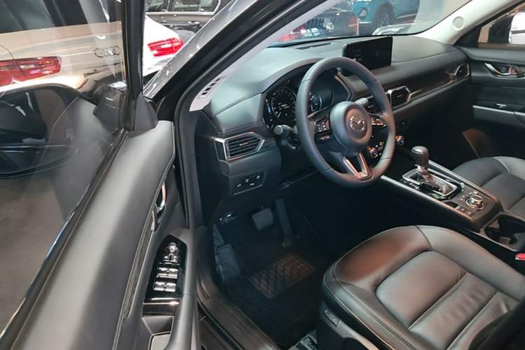 Used Mazda CX-5 2022 2.0L Automatic Two-Wheel Drive Zhiya Version Driver Seat