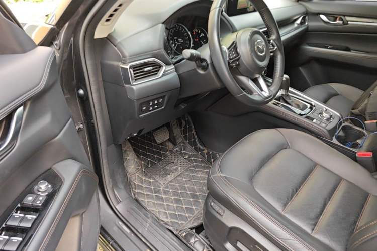 Used Mazda CX-5 2022 2.5L Automatic Two-Wheel Drive ZhiZun Version Driver Seat