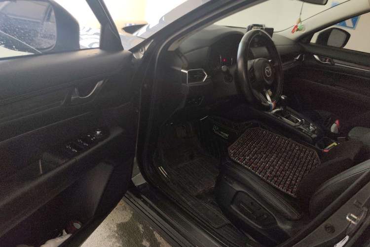 Used Mazda CX-5 2022 2.0L Automatic Two-Wheel Drive Zhiya Version Driver Seat