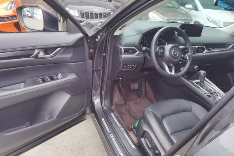 Used Mazda CX-5 2022 2.5L Automatic Two-Wheel Drive ZhiZun Version Driver Seat