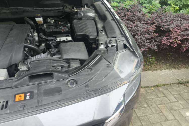 Used Mazda CX-5 2022 2.0L Automatic Two-Wheel Drive Zhiya Version Engine Bay Left