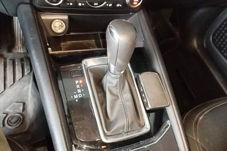 Used Mazda CX-5 2022 2.0L Automatic Two-Wheel Drive Zhiya Version Gear Lever