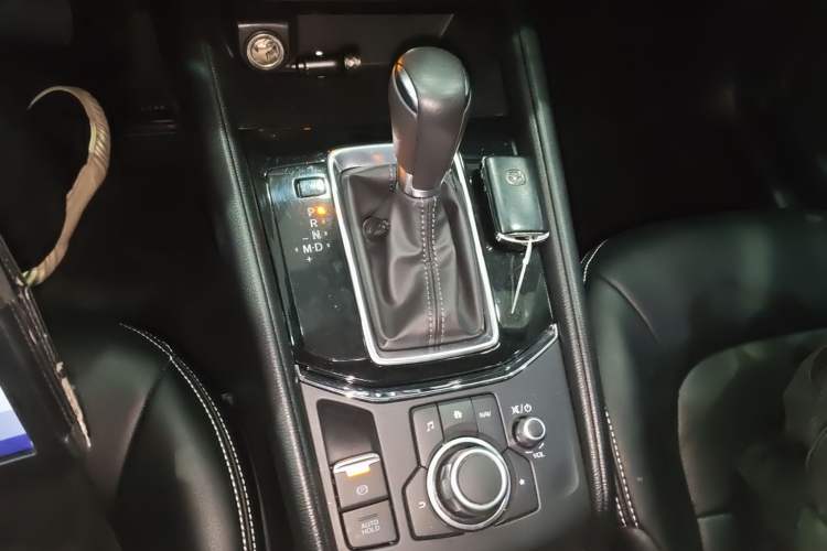 Used Mazda CX-5 2022 2.0L Automatic Two-Wheel Drive Smart Edition Gear Lever