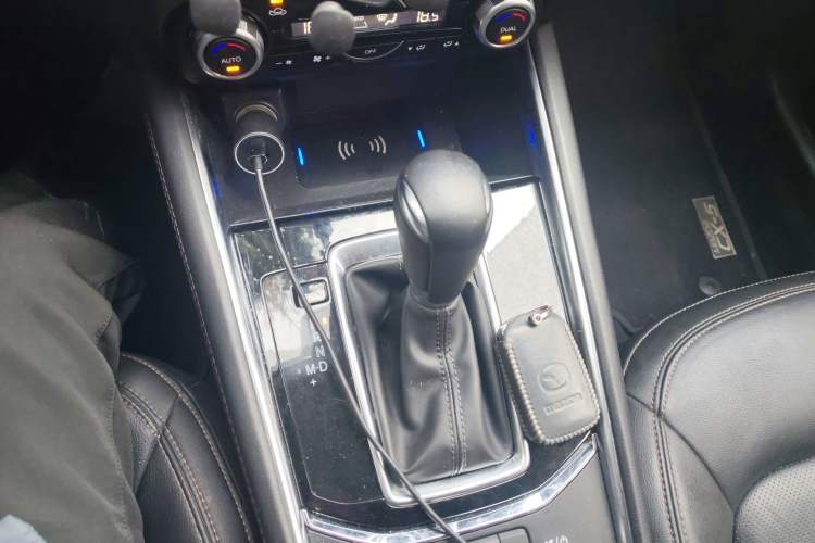 Used Mazda CX-5 2022 2.5L Automatic Two-Wheel Drive ZhiZun Version Gear Lever