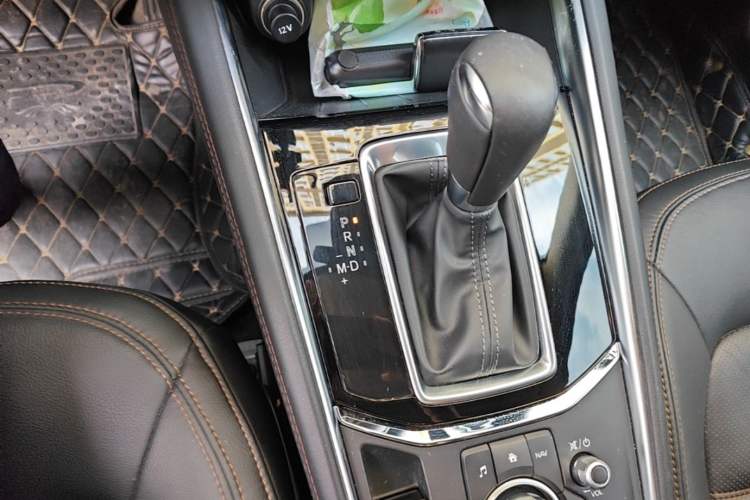 Used Mazda CX-5 2022 2.5L Automatic Two-Wheel Drive ZhiZun Version Gear Lever