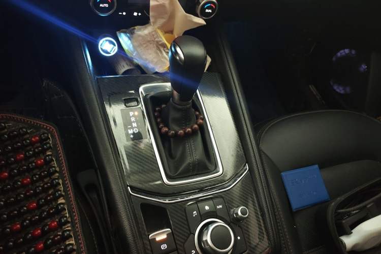 Used Mazda CX-5 2022 2.0L Automatic Two-Wheel Drive Zhiya Version Gear Lever