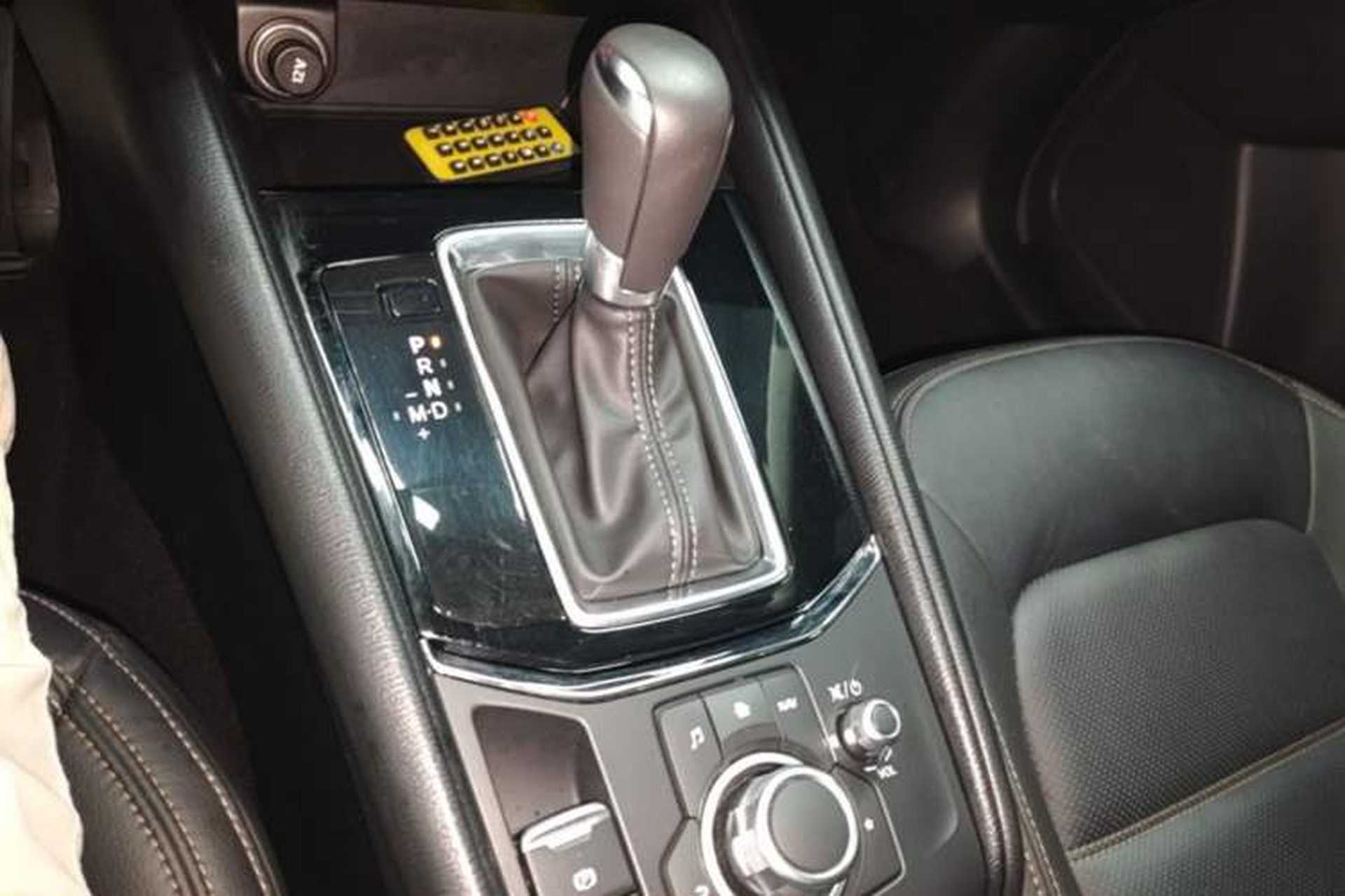 Used Mazda CX-5 2022 2.0L Automatic Two-Wheel Drive Zhiya Version Gear Lever