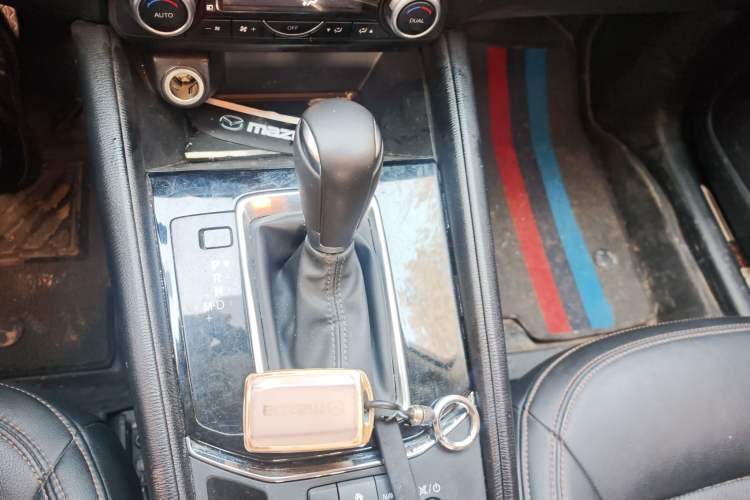 Used Mazda CX-5 2022 2.0L Automatic Two-Wheel Drive Zhiya Version Gear Lever