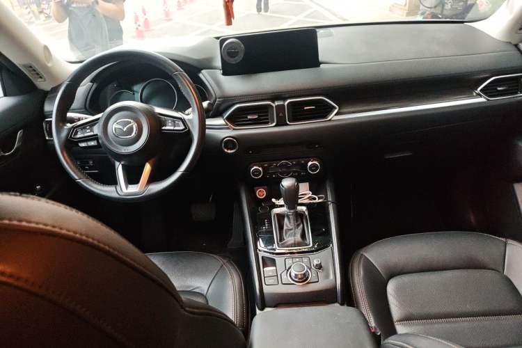 Used Mazda CX-5 2022 2.0L Automatic Two-Wheel Drive Zhiya Version Interior 2