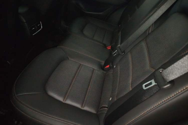 Used Mazda CX-5 2022 2.5L Automatic 4x4 Prestige Edition Interior 4
