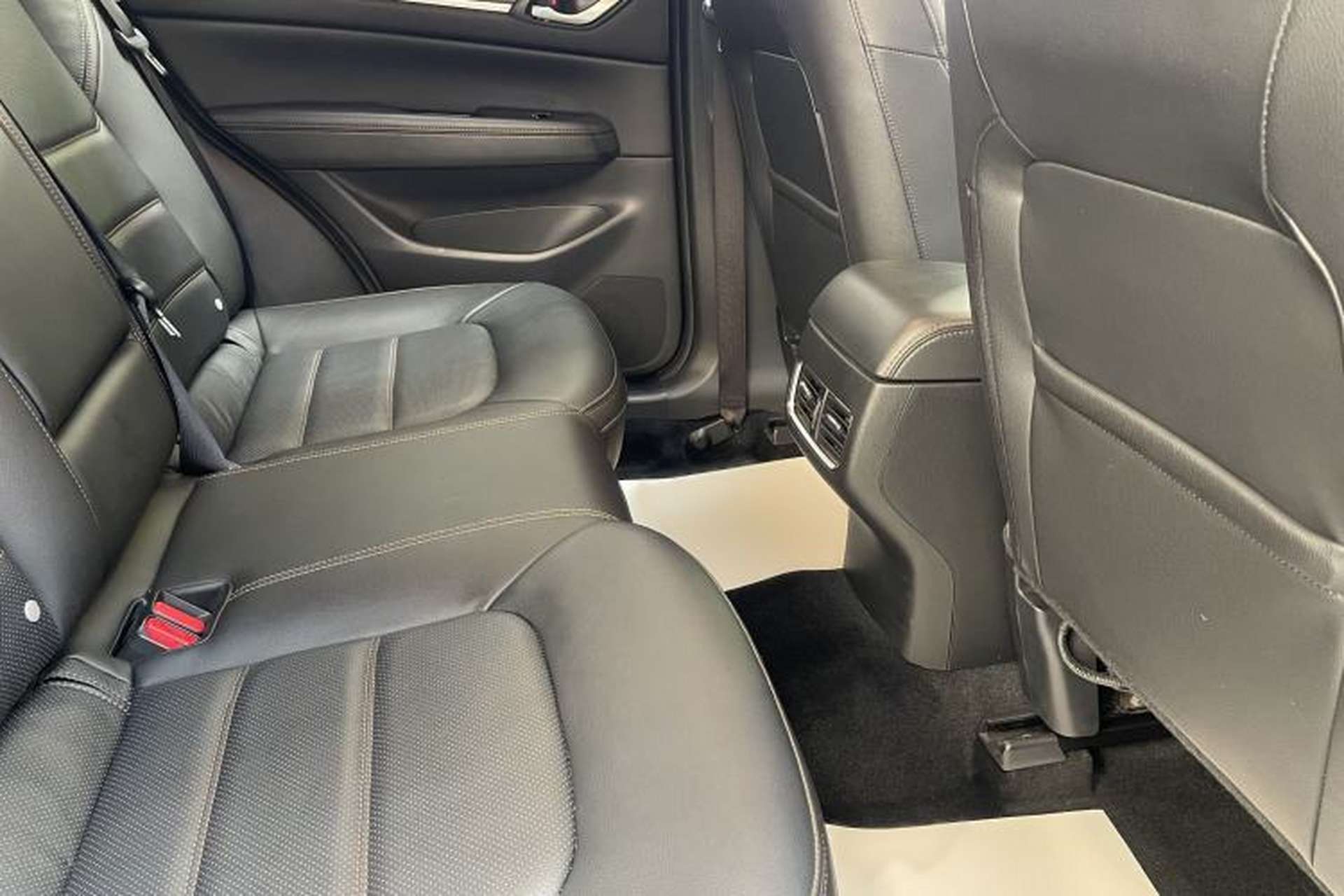 Used Mazda CX-5 2022 2.5L Automatic Two-Wheel Drive ZhiZun Version Interior 4
