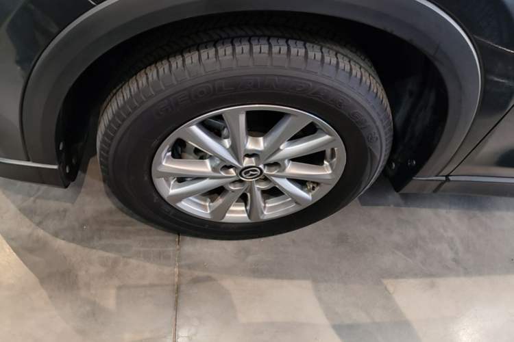 Used Mazda CX-5 2022 2.0L Automatic Two-Wheel Drive Zhiya Version Left Front Wheel Hub