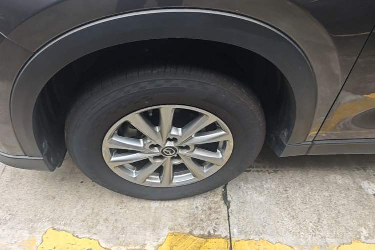 Used Mazda CX-5 2022 2.0L Automatic Two-Wheel Drive Comfort Version Left Front Wheel Hub
