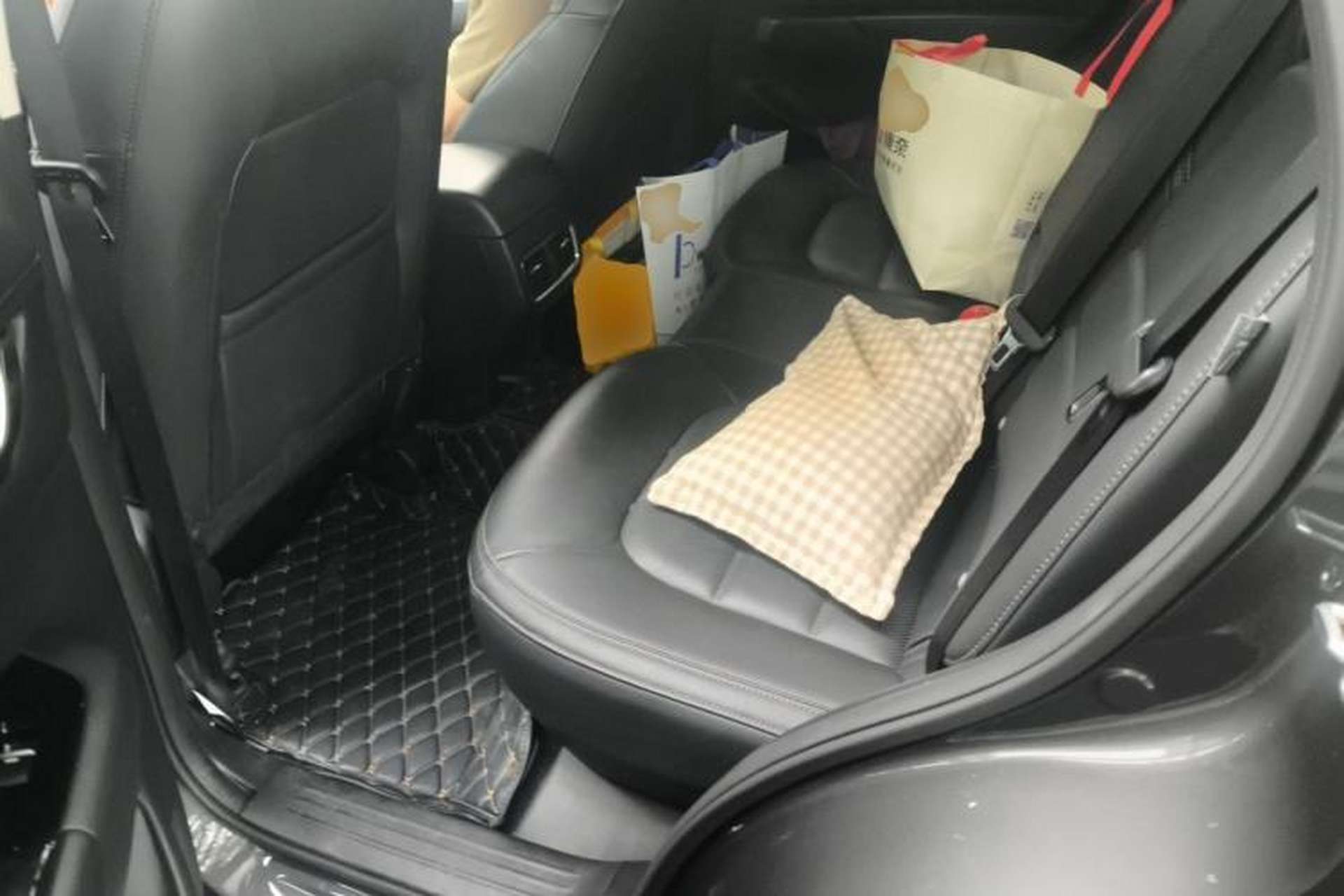 Used Mazda CX-5 2022 2.0L Automatic Two-Wheel Drive Zhiya Version Left Rear Seat