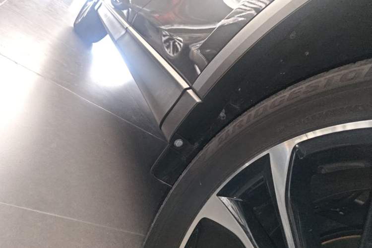Used Mazda CX-5 2022 2.5L Automatic 4x4 Prestige Edition Left Side Sill