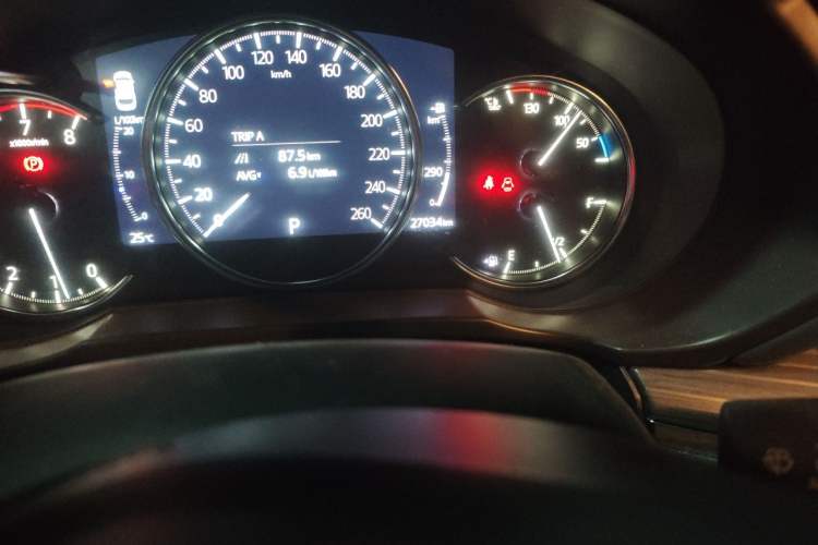 Used Mazda CX-5 2022 2.0L Automatic Two-Wheel Drive Zhiya Version Odometer Close Up
